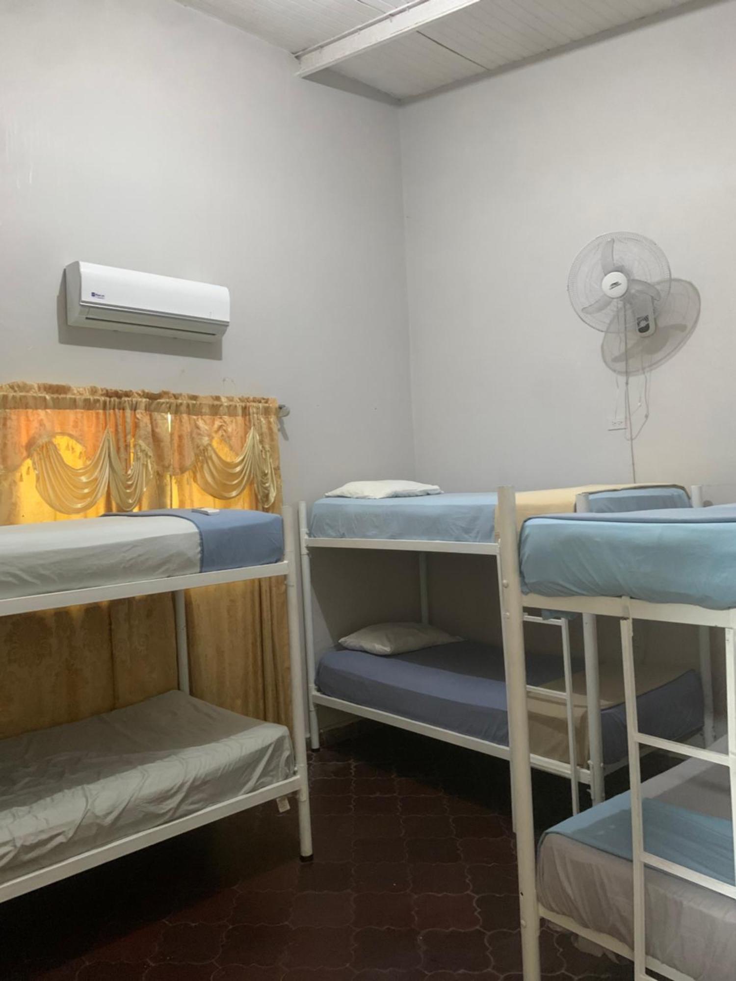 Stella Hostal - Central Park Copán Екстериор снимка